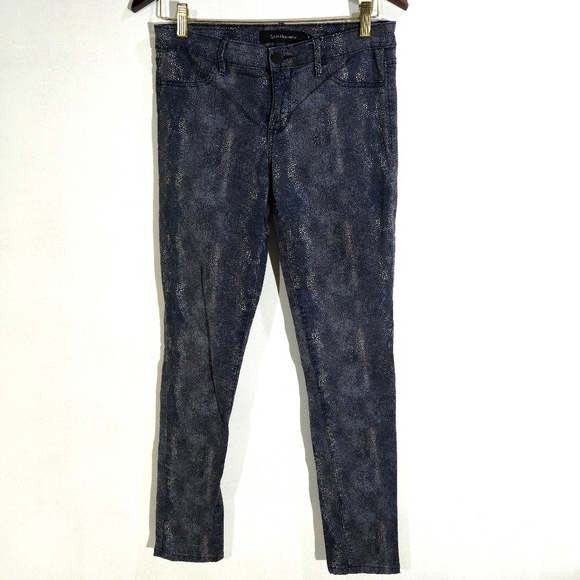 Calvin Klein | Grey Snake Skin Pattern Women's Jeans - Picture 2 of 12